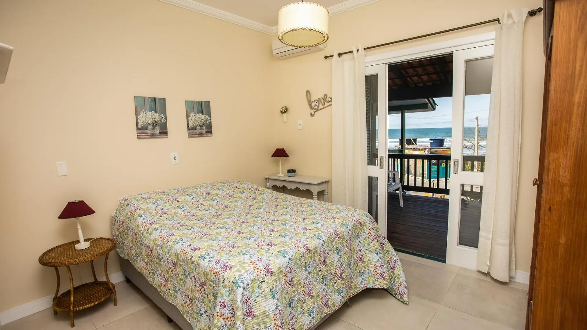 Duplex No 01 De 2 Quartos Frente Ao Mar Bombinhas 0*,  Βραζιλία
